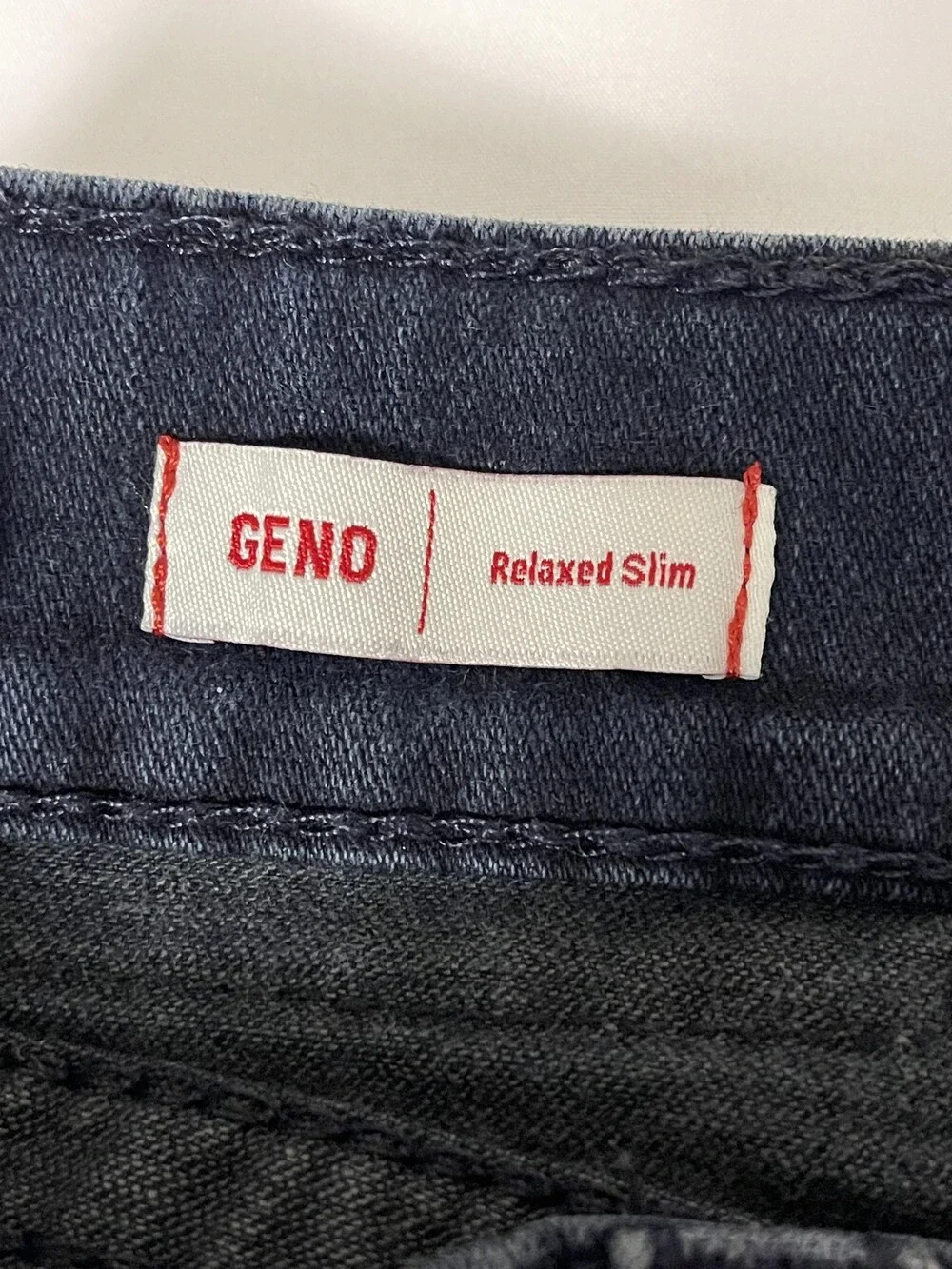 True Religion Geno Relaxed Slim Jeans Mens 35x34 Dark Blue Denim Geno Flap Big T